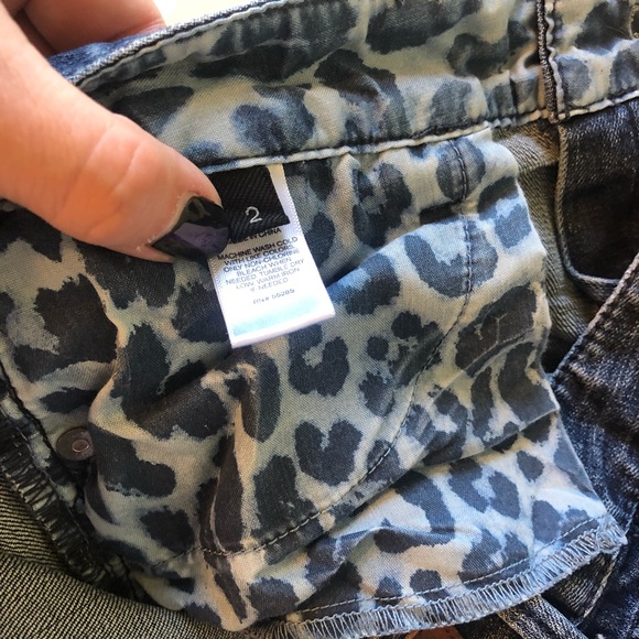 Express Denim Shorts - Picture 5 of 7